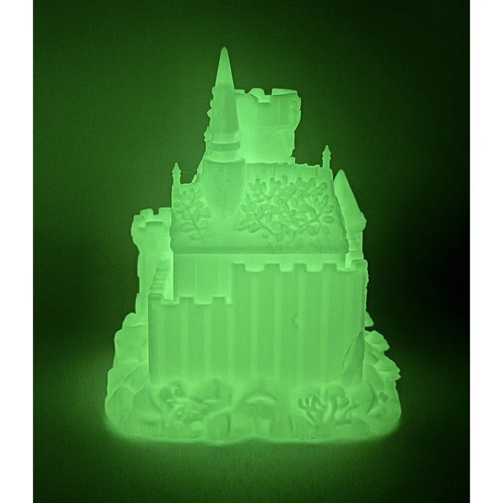 Sea Monkeys Monster Sea Monkey Set Plus Haunted Castle 5” Toys Glow-In-The-Dark